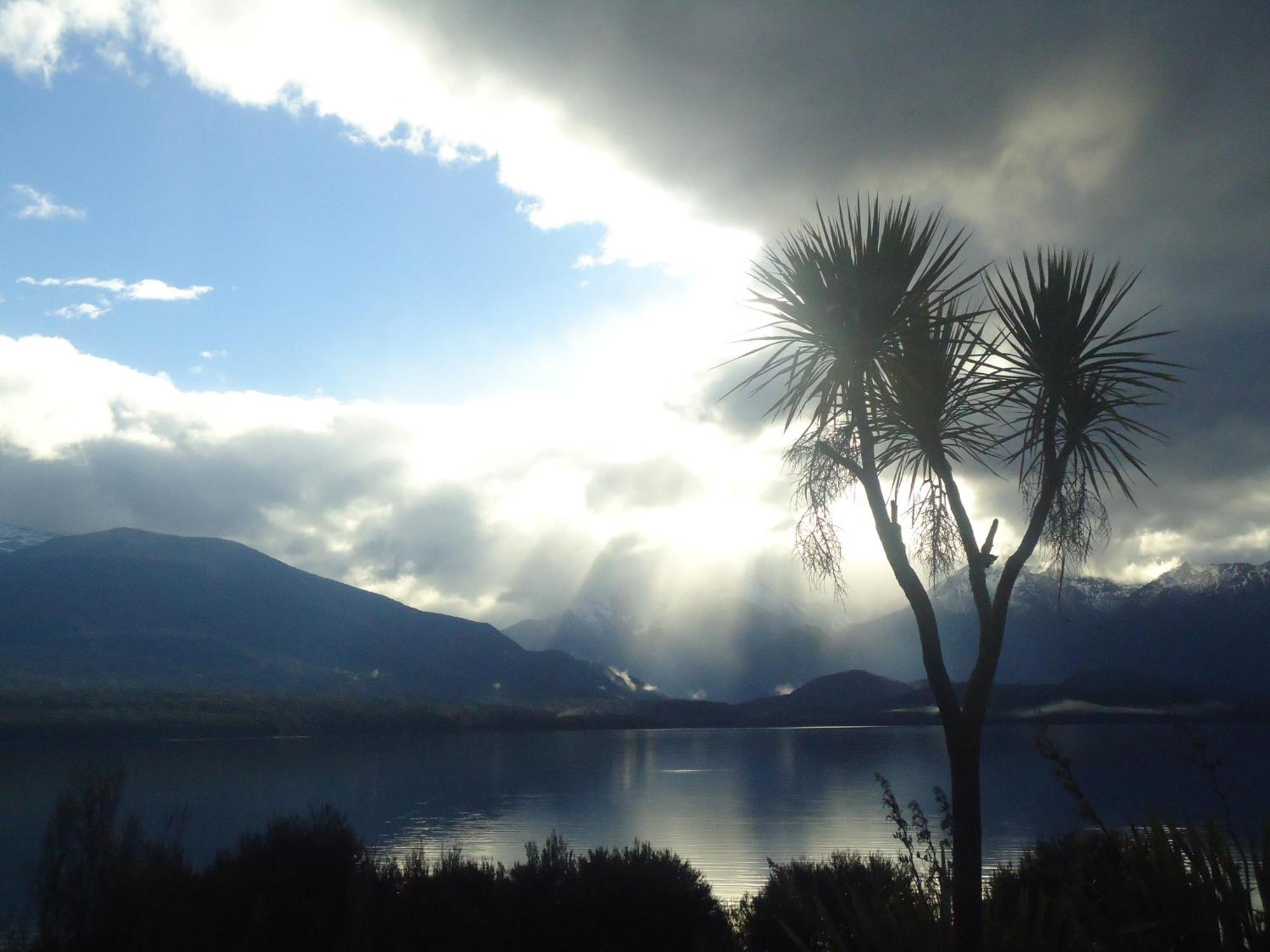 Shakespeare House Bed & Breakfast Te Anau Luaran gambar