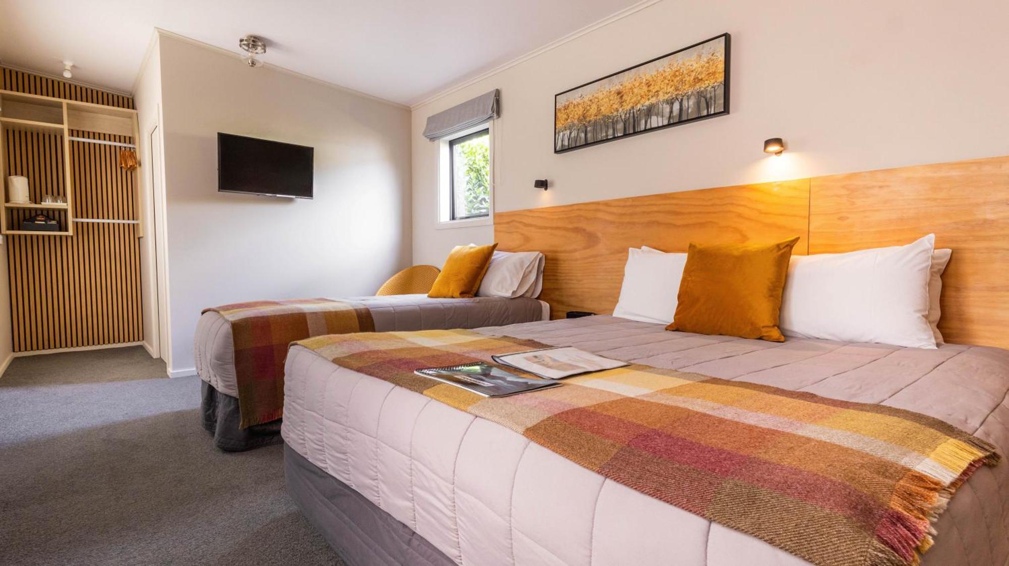 Shakespeare House Bed & Breakfast Te Anau Luaran gambar