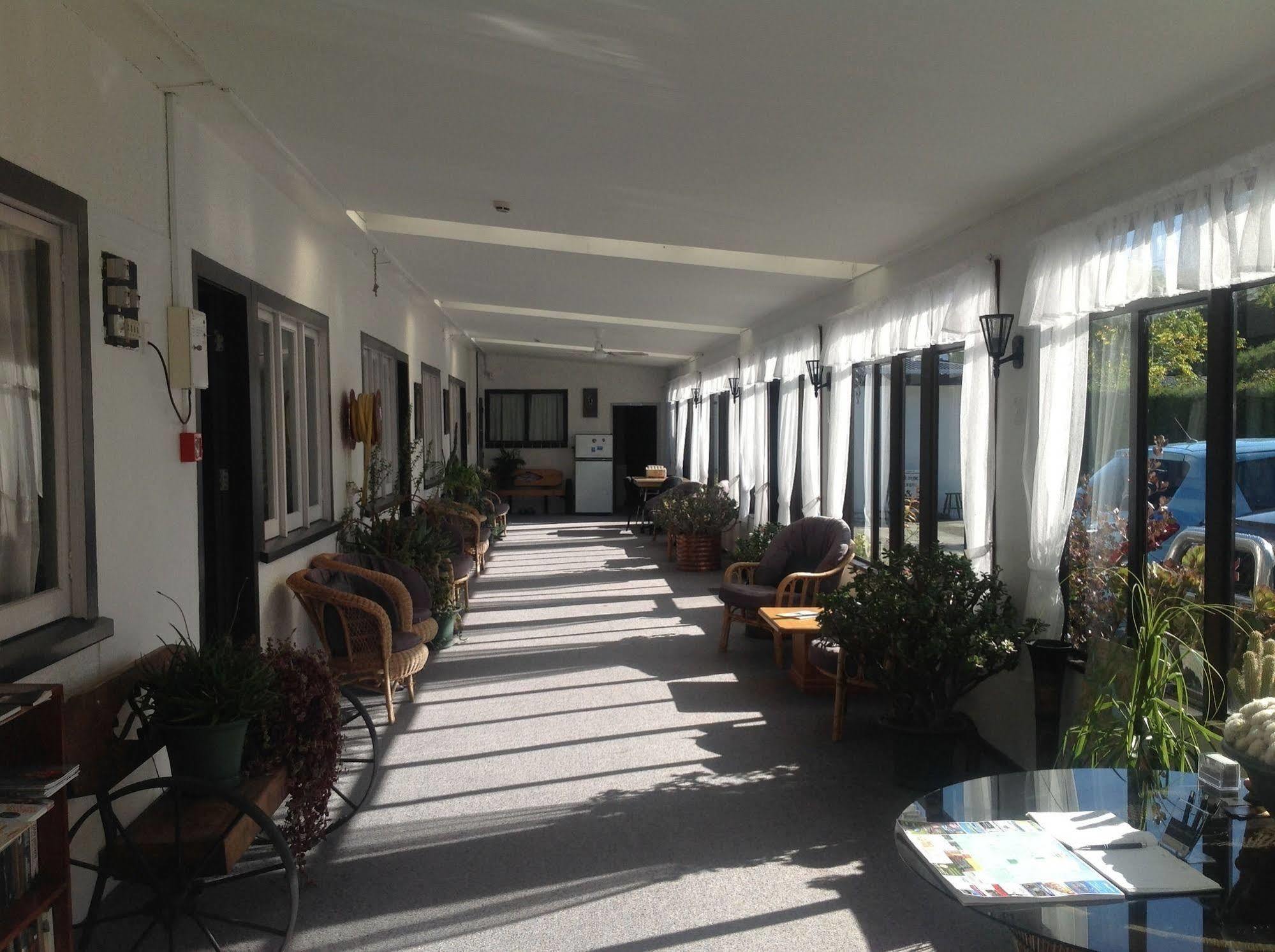 Shakespeare House Bed & Breakfast Te Anau Luaran gambar