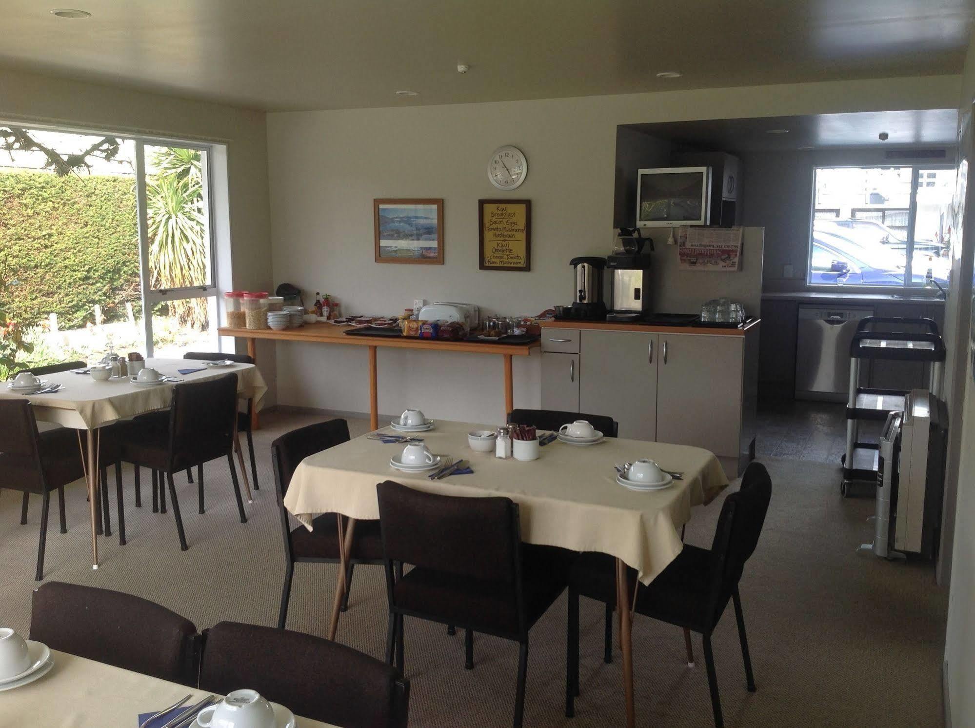 Shakespeare House Bed & Breakfast Te Anau Luaran gambar