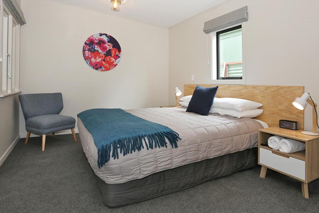 Shakespeare House Bed & Breakfast Te Anau Luaran gambar